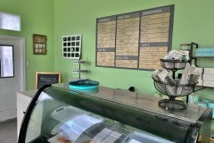 los_angeles_film_locations_standing_sets_cafe_bakery_3