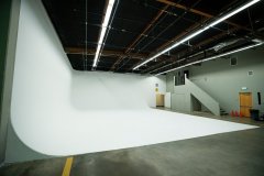 LA_Stage_A_White_CYC_Rental_Soundstage_Los_Angeles_01