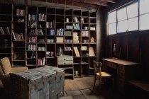 los_angeles_film_locations_standing_sets_vintage_room_2_02