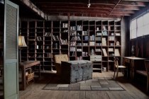 los_angeles_film_locations_standing_sets_vintage_room_2_03
